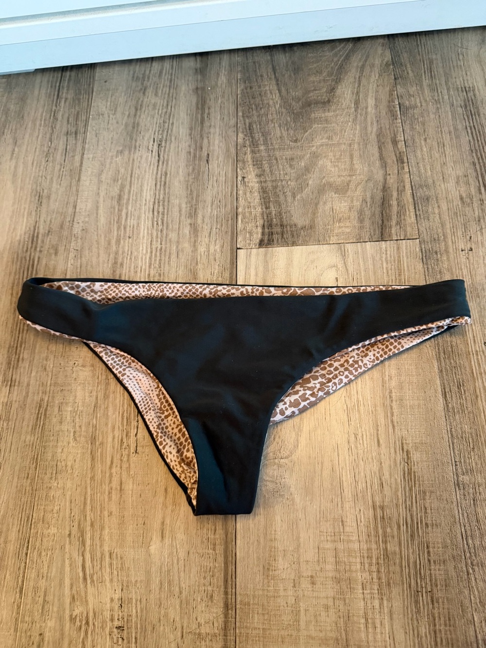 Acacia Swimwear Black Python Reversible Cheeky Bikini Bottom Medium EUC